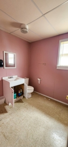 Absolute Auction of Former Church and Home in San Angelo TX - image 17