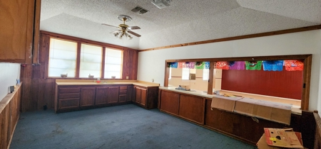 Absolute Auction of Former Church and Home in San Angelo TX - image 20