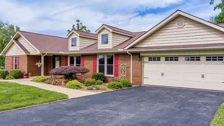 Country Home in Burkesville, Kentucky - image 4