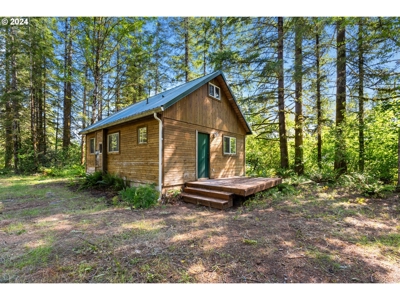 Log Cabin in Ariel, WA For Sale! - image 2