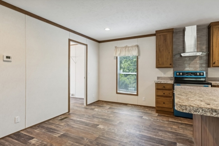 Country Home for Sale in Lewis County, Tennessee - image 14