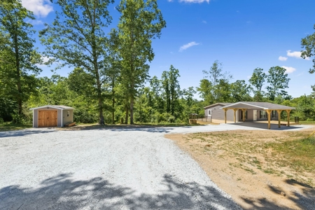 Country Home for Sale in Lewis County, Tennessee - image 32