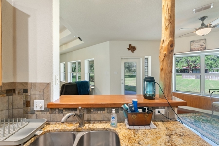 Well Built Country Home on 10 Acres- Bee County - image 28