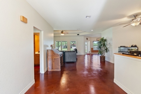 Well Built Country Home on 10 Acres- Bee County - image 29