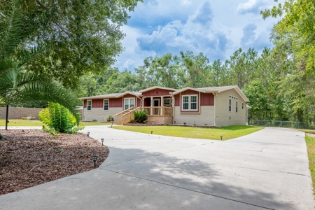 Home And Land For Sale In Live Oak  Florida !!! - image 1