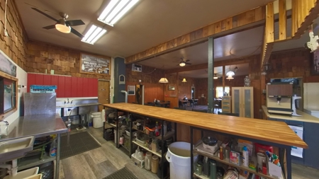 Helmer Store and Cafe - image 11
