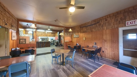 Helmer Store and Cafe - image 24