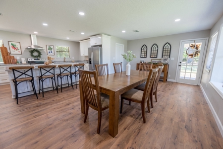Home For Sale In North Central Florida - image 22