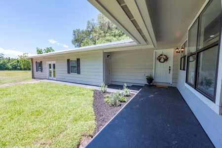 Home For Sale In North Central Florida - image 3