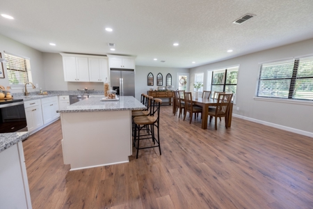 Home For Sale In North Central Florida - image 13