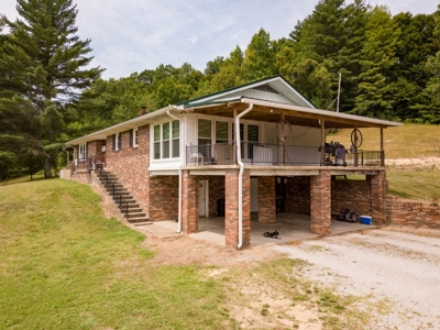309 ac. Southern TN farm For Sale with 2 homes, Lakes, Shops - image 13