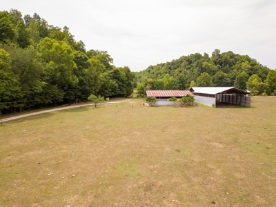309 ac. Southern TN farm For Sale with 2 homes, Lakes, Shops - image 12