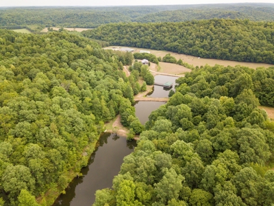 309 ac. Southern TN farm For Sale with 2 homes, Lakes, Shops - image 6