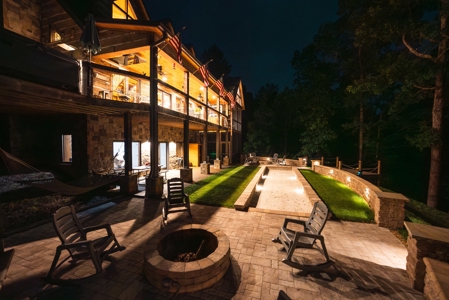 Stunning Lakefront Log Home for Sale in NC - image 38
