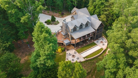 Stunning Lakefront Log Home for Sale in NC - image 3