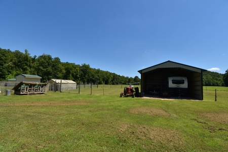 Home With Large Acreage For Sale In Linden, Tennessee - image 27