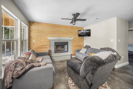 Brand New Construction Tiny Home 20 Acres Adams County - image 8