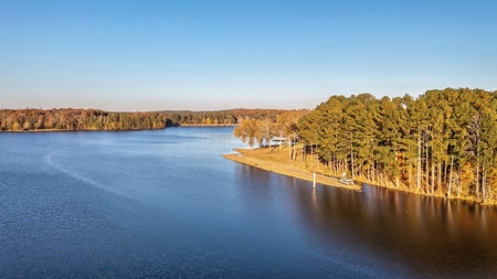 Lakefront property on Bear Creek Reservoir in Bogart, GA - image 8