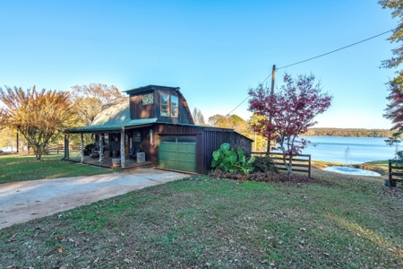 Lakefront property on Bear Creek Reservoir in Bogart, GA - image 37