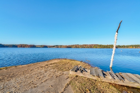 Lakefront property on Bear Creek Reservoir in Bogart, GA - image 21