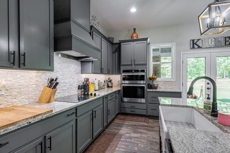 Luxury home out in the country - image 14