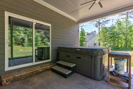 Luxury home out in the country - image 45