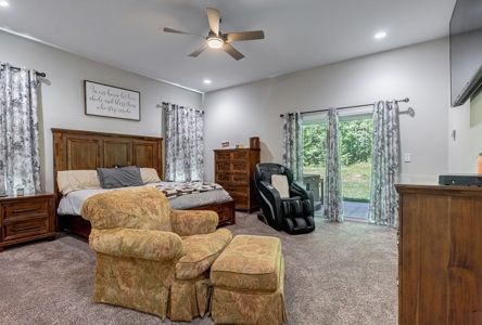 Luxury home out in the country - image 17