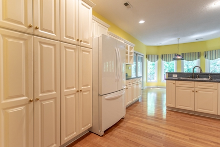 Albemarle Plantation Home For Sale - image 18