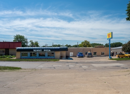 Turnkey Opportunity Established Family Business in Denison - image 38