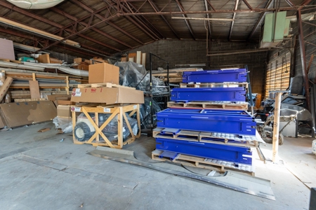 Turnkey Opportunity Established Family Business in Denison - image 24