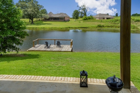 Lake House Near Golf Course in Fernwood Country Club - image 11
