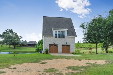 Lake House Near Golf Course in Fernwood Country Club - image 2