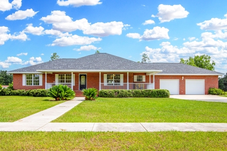 Home For Sale In Suwannee County !!! - image 1