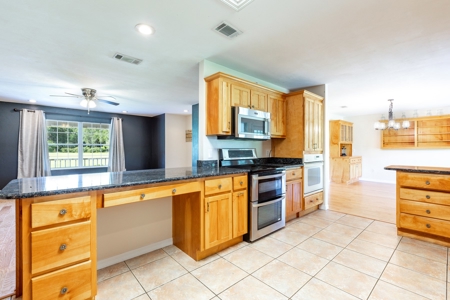 Home For Sale In Suwannee County !!! - image 11