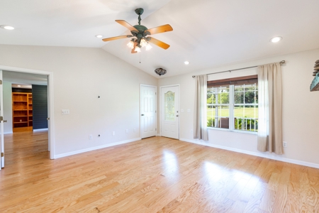 Home For Sale In Suwannee County !!! - image 3