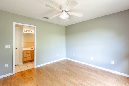 Home For Sale In Suwannee County !!! - image 5