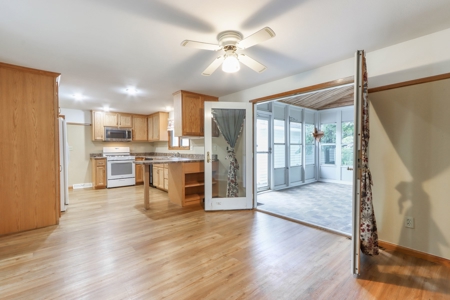 Home in the City of Waupaca For Auction - image 38