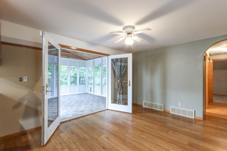 Home in the City of Waupaca For Auction - image 15