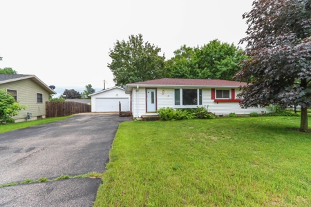 Home in the City of Waupaca For Auction - image 25