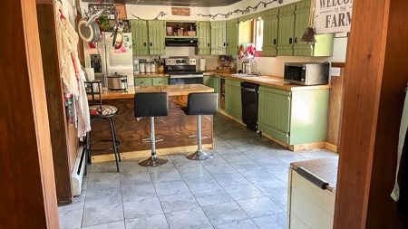 Maine Country Home - image 4