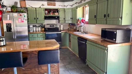 Maine Country Home - image 3