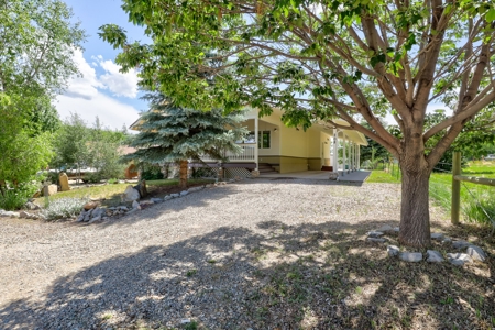 Stunning Country Home For Sale in Dolores, CO - image 14