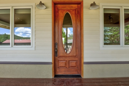 Stunning Country Home For Sale in Dolores, CO - image 17