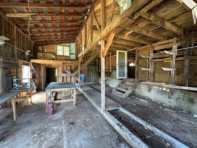 Fixer-Upper Farmhouse for Sale in Floyd VA - image 24