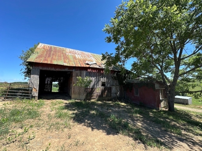 Fixer-Upper Farmhouse for Sale in Floyd VA - image 28