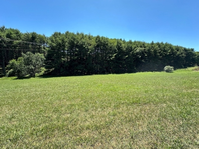 Fixer-Upper Farmhouse for Sale in Floyd VA - image 19