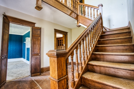 Fixer-Upper Farmhouse for Sale in Floyd VA - image 7