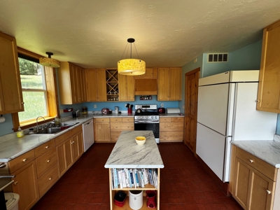 Passive Solar Masterpiece in the Carson National Forest - image 28