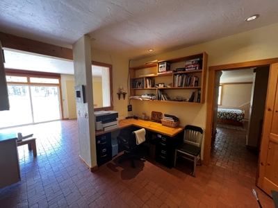 Passive Solar Masterpiece in the Carson National Forest - image 20