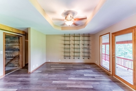 Country Home and Acreage in West Plains Missouri - image 17